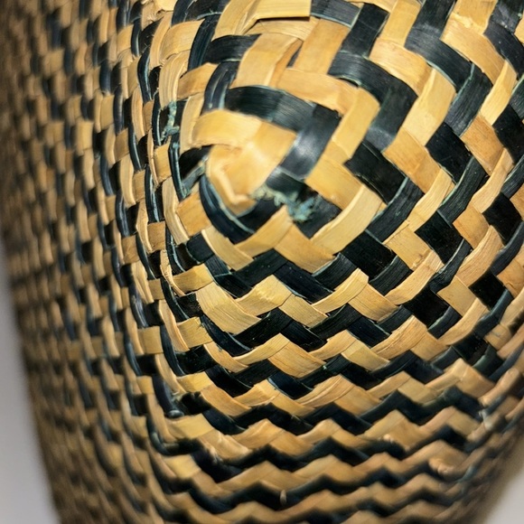 LAUREN RALPH LAUREN BLACK AND TAN WOVEN TOTE BAG MINI TOTE ATTACHED PRELOVED - Picture 13 of 16